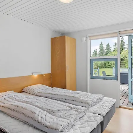 Feriehus M323-vaeggerlose-skovlystvej-38 Bøtø By