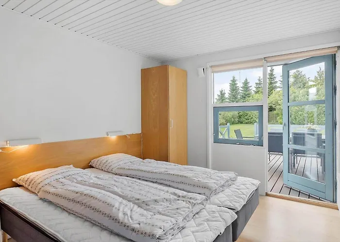 Feriehus M323-vaeggerlose-skovlystvej-38 Bøtø By